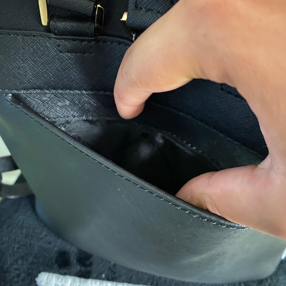 Michael kors backback - Picture 7 of 10